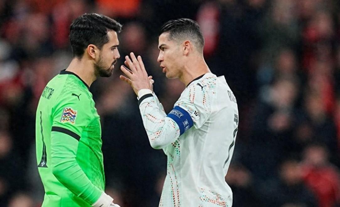 关于AC米兰绝杀那不勒斯,C罗扑点救主德甲的信息 关于AC米兰绝杀那不勒斯,C罗扑点救主德甲的信息